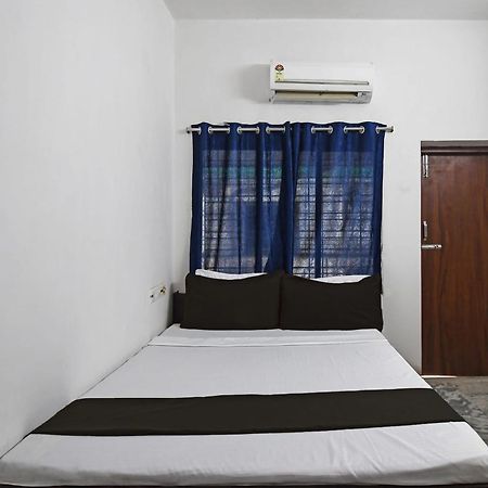 Oyo Hotel Chinar Park コルカタ エクステリア 写真