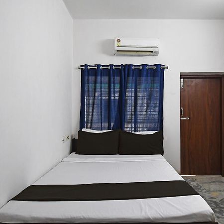 Oyo Hotel Chinar Park コルカタ エクステリア 写真