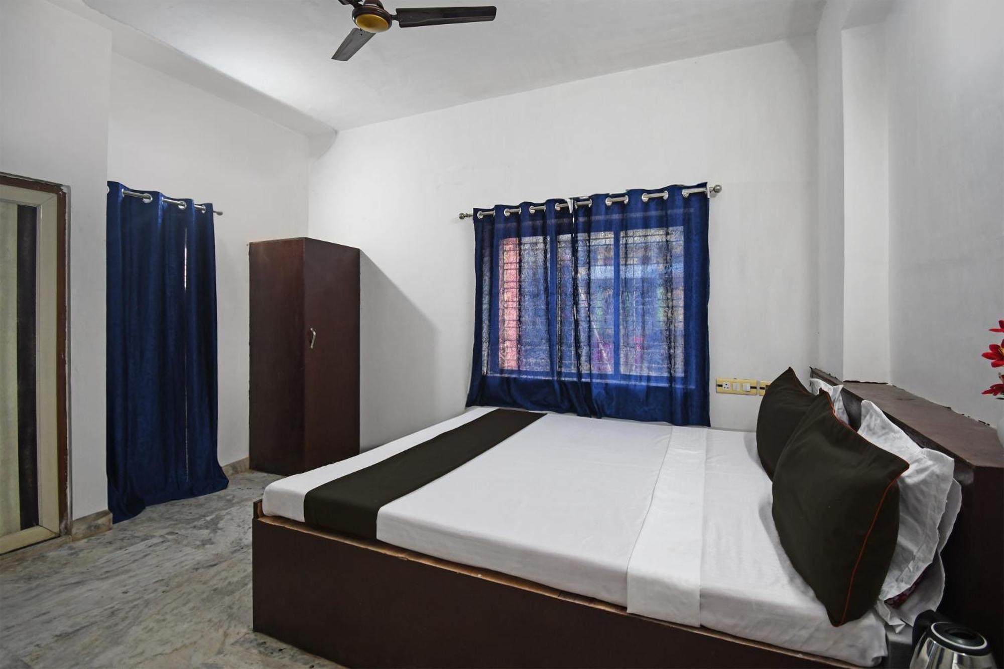 Oyo Hotel Chinar Park コルカタ エクステリア 写真