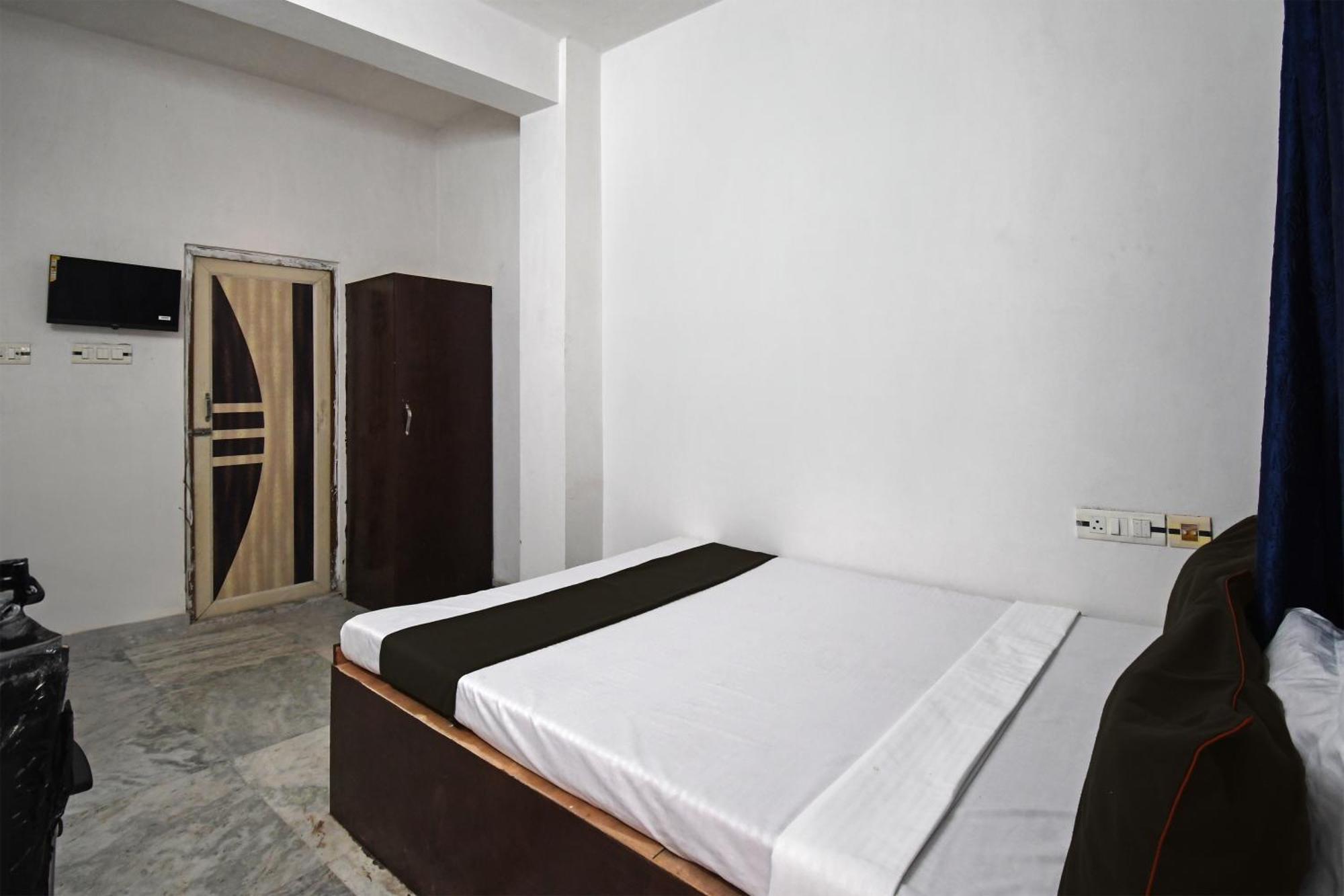 Oyo Hotel Chinar Park コルカタ エクステリア 写真