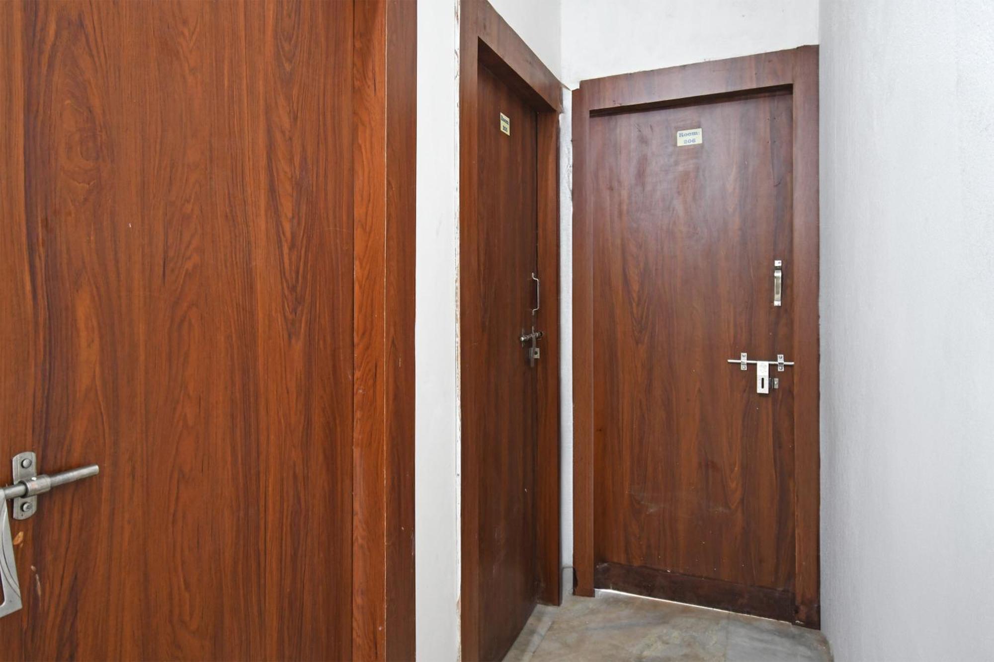 Oyo Hotel Chinar Park コルカタ エクステリア 写真